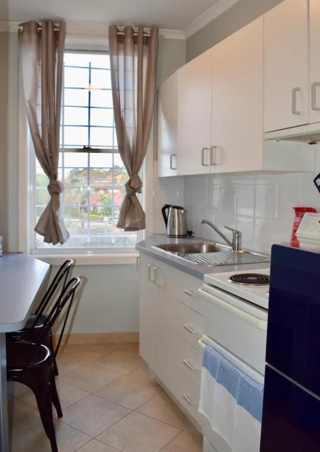 Comfortable 3 Bedroom Apartment In Trendy Haberfield Sydney Exterior foto